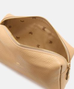 Theposthouse.shop7d17a9f9e9 3