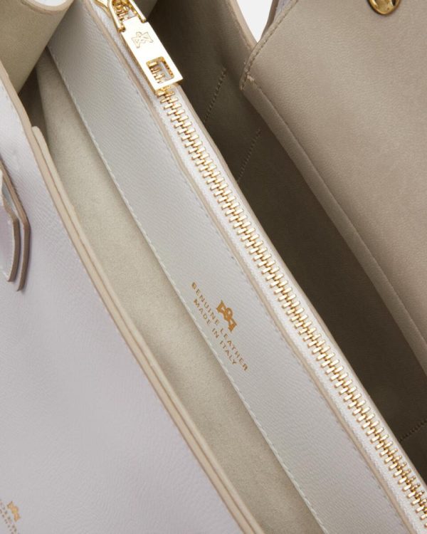 Theposthouse.shop95924f062a 4