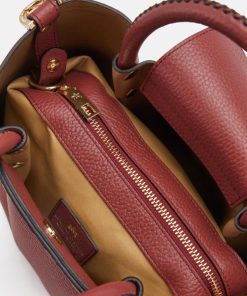 Theposthouse.shop979e3d9b59 4