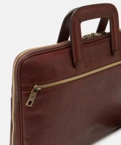 Theposthouse.shop99aa0d4409 3