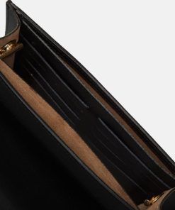 Theposthouse.shopc71ee7ff61 4